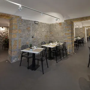 Szálloda Tonic, Palermo