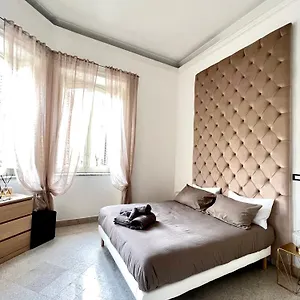  Frühstückspension Aristocasa Luxury